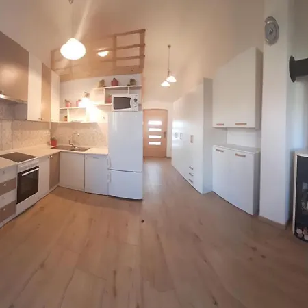 Apartma Ranc Luze *